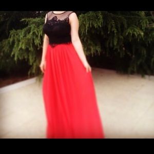 Beautiful long summer dresss (more pics coming) size 8
